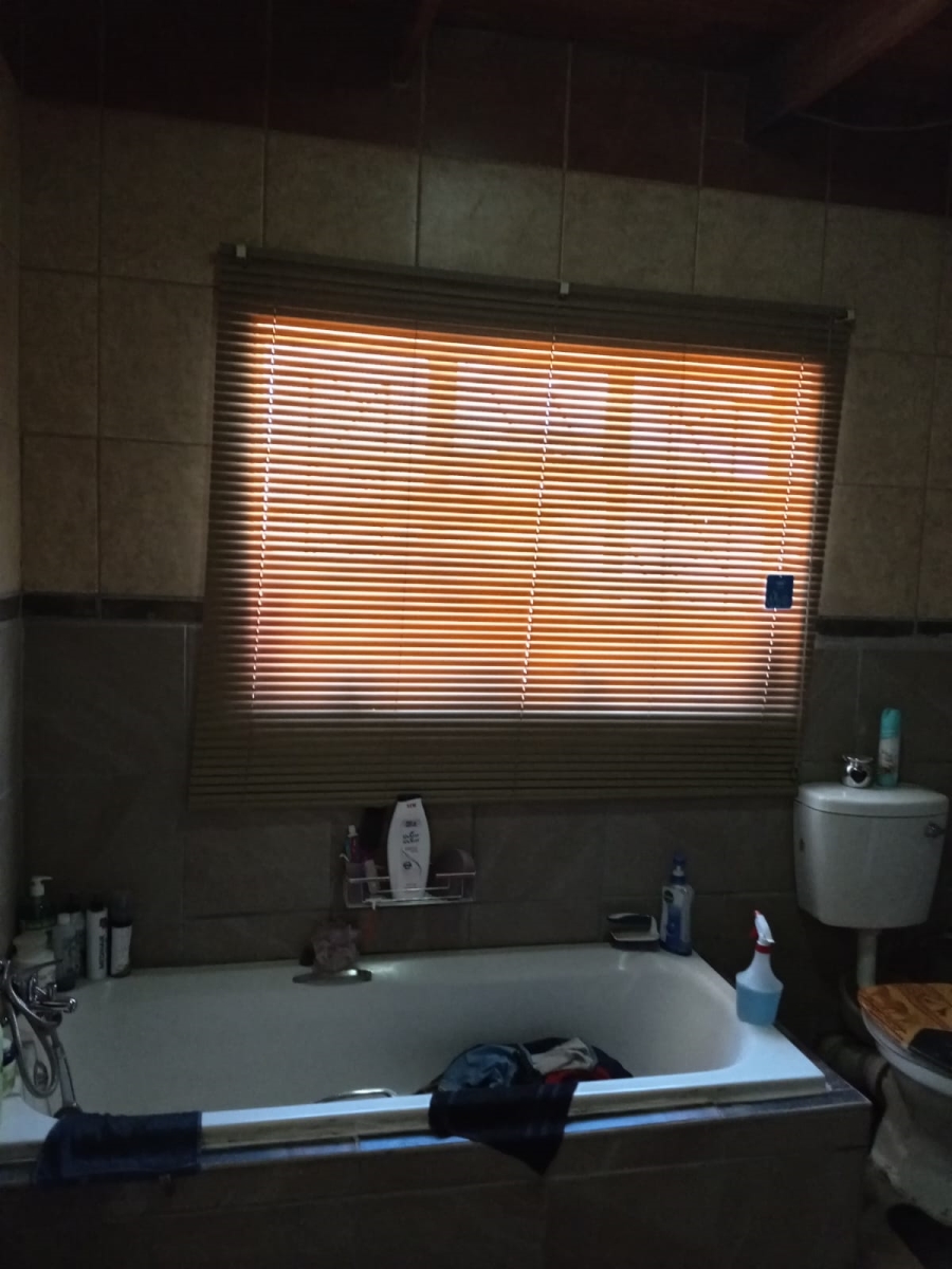 2 Bedroom Property for Sale in Declercqville North West